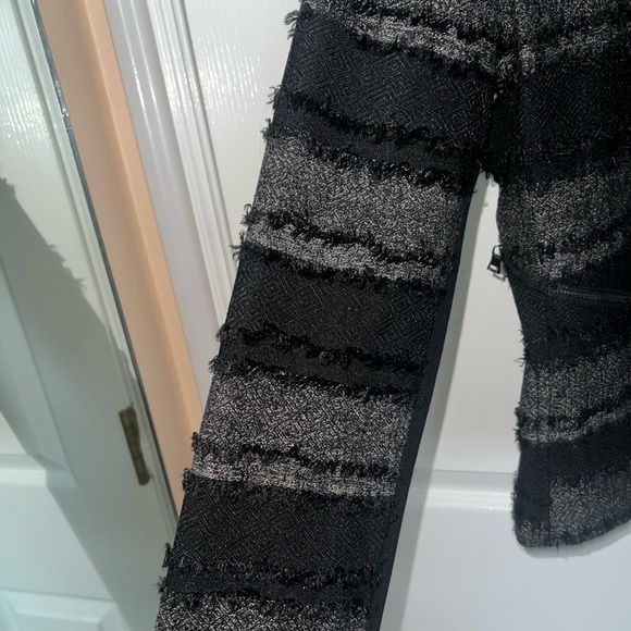 BCBGMaxAzria Black and Gray Textured Blazer - Picture 5 of 6